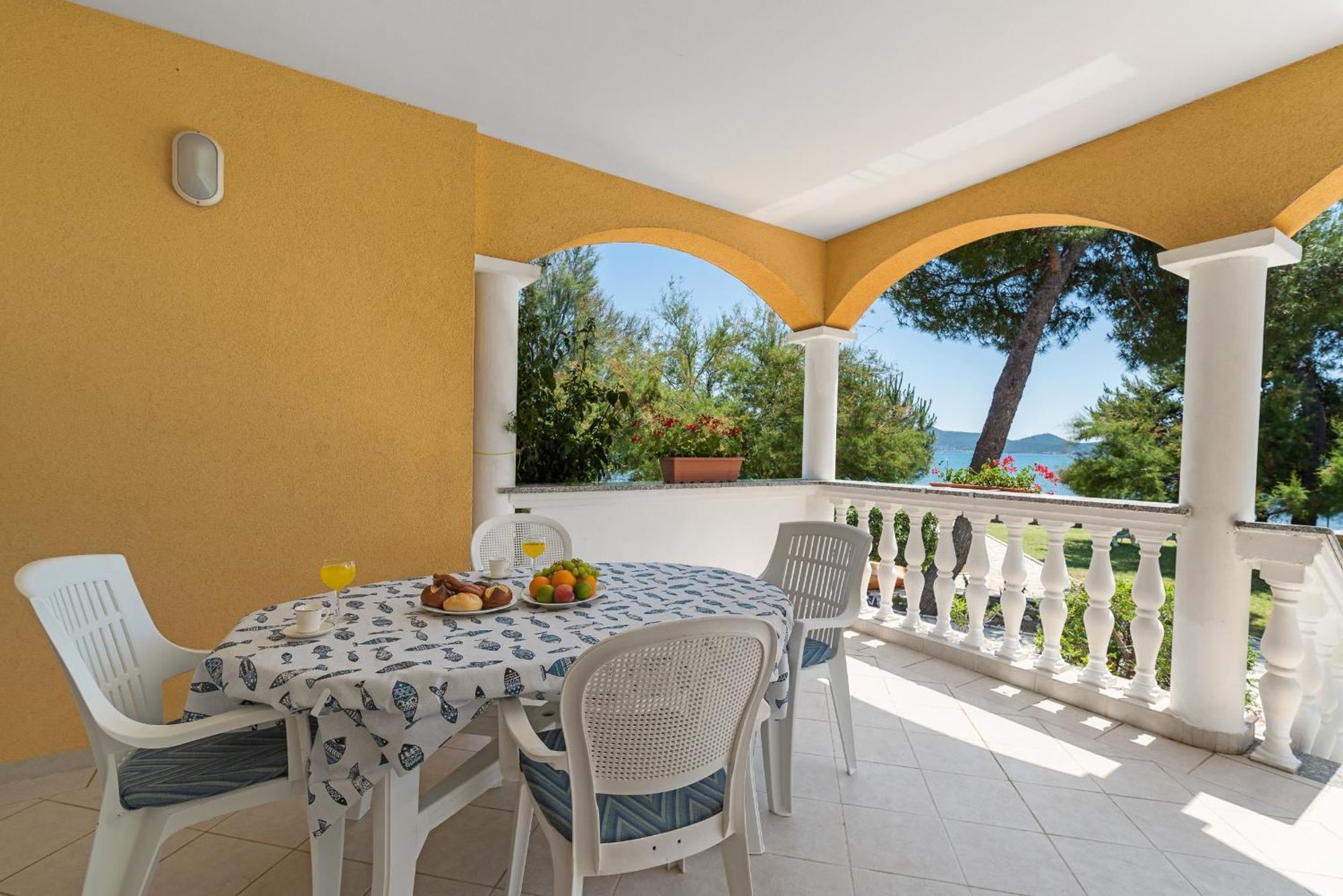 Beach Apartments Villa Kaya Sukošan Rom bilde